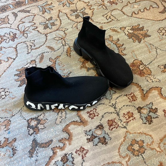 Balenciaga shoes - Picture 3 of 8